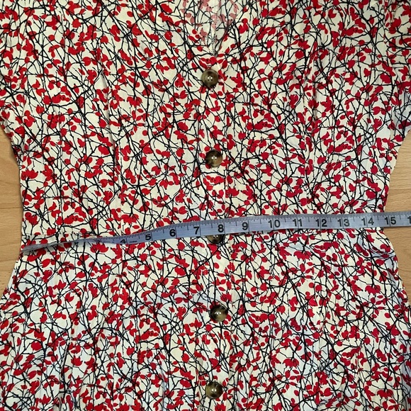 Short Sleeved Berry Midi Dress - Picture 5 of 7